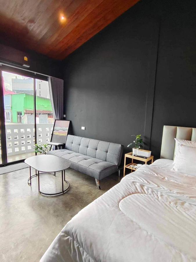 Mr Black & Ms White -Self Check In Accommodation Bangkok Eksteriør bilde
