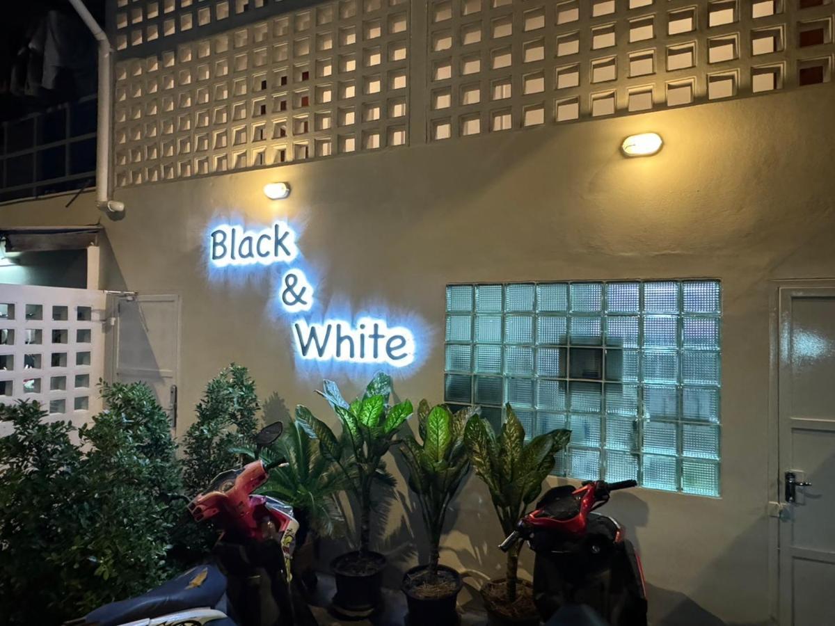 Mr Black & Ms White -Self Check In Accommodation Bangkok Eksteriør bilde