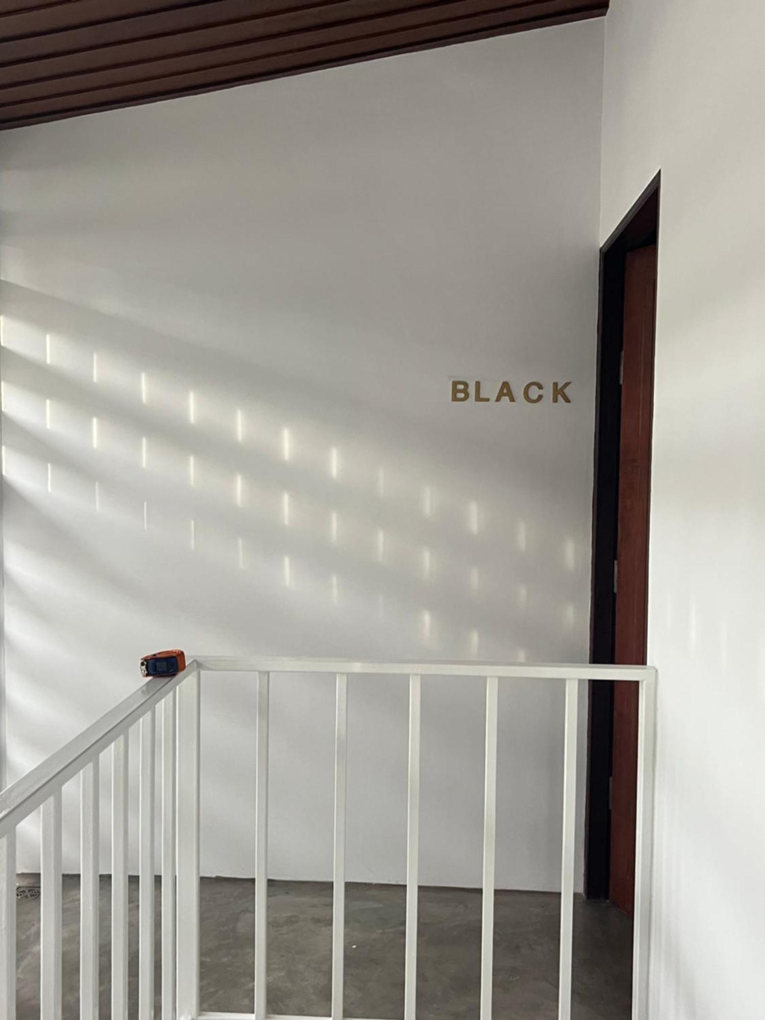 Mr Black & Ms White -Self Check In Accommodation Bangkok Eksteriør bilde